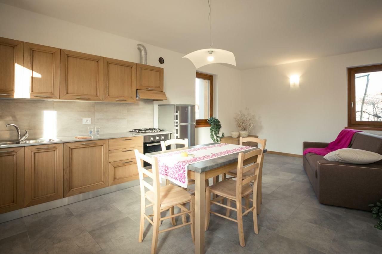 Agriturismo Mestroni Bressa ภายนอก รูปภาพ