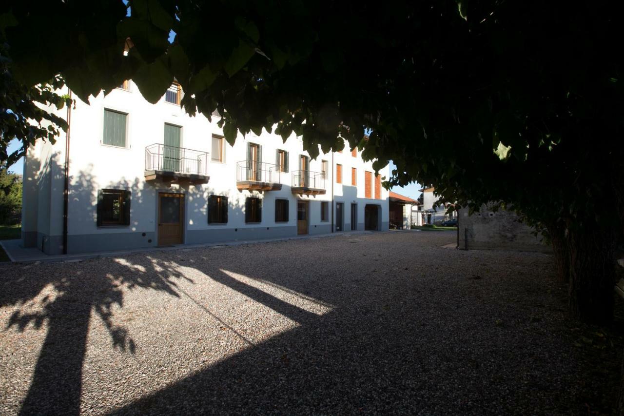 Agriturismo Mestroni Bressa ภายนอก รูปภาพ