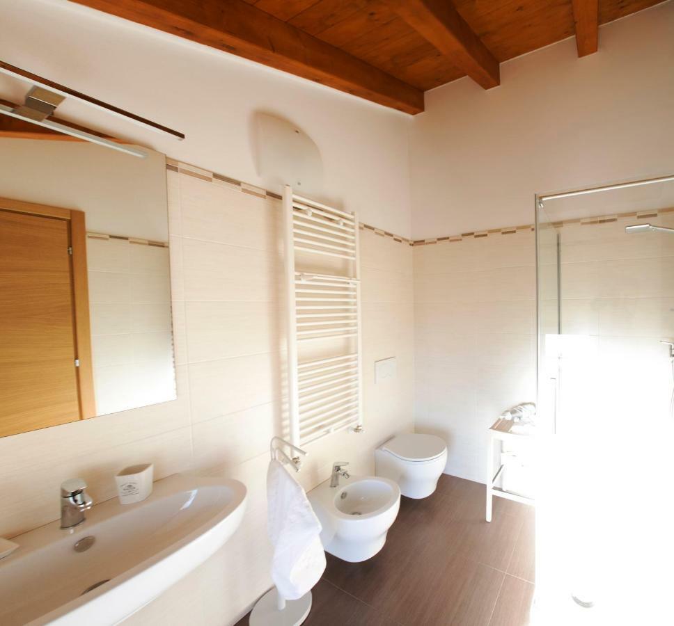 Agriturismo Mestroni Bressa ภายนอก รูปภาพ