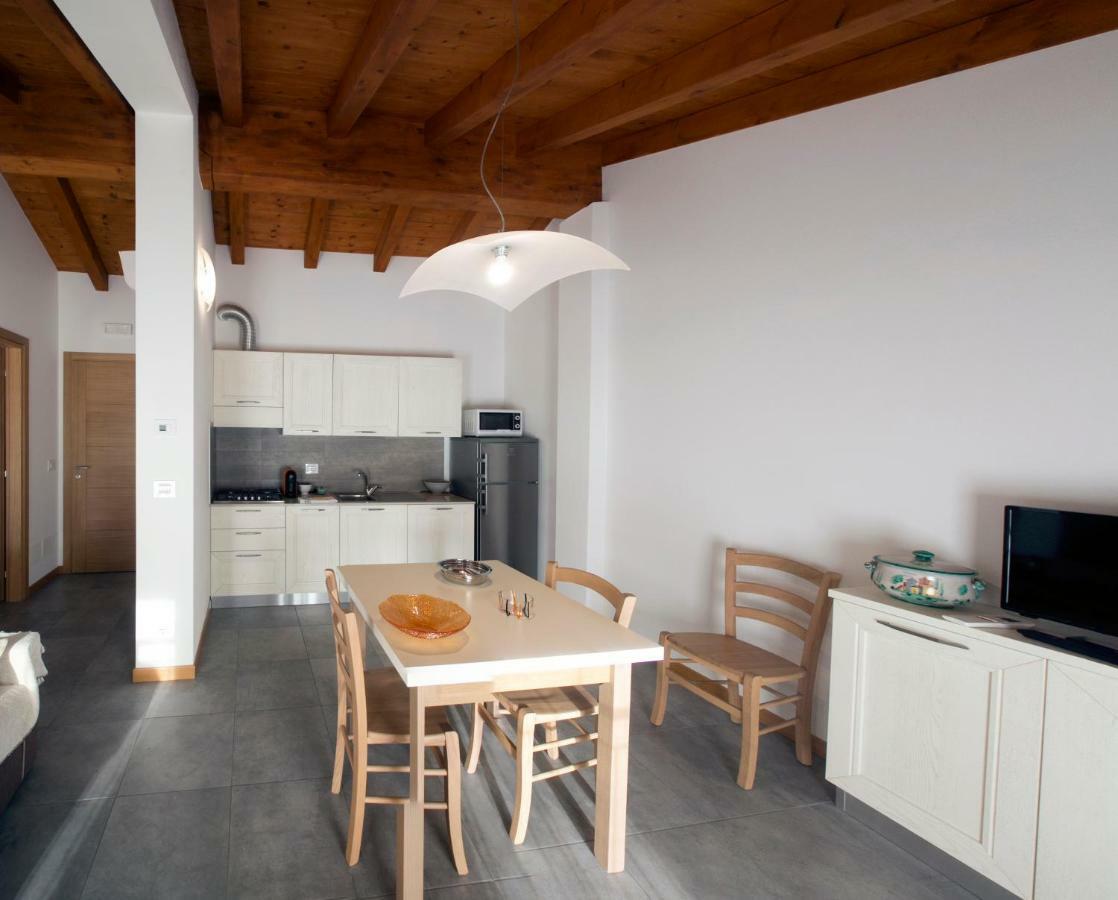 Agriturismo Mestroni Bressa ภายนอก รูปภาพ